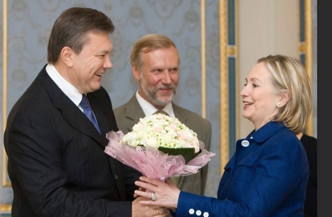 hillary-ukraine-president.jpg