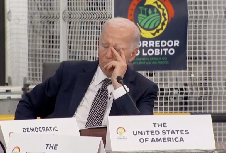 Biden-sleeping-770x521.jpg