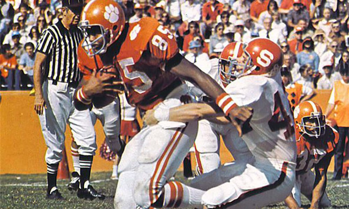 Bennie Cunningham was a local legend at Seneca High School prior to a legendary collegiate career at Clemson and professionally with the Pittsburgh Steelers.