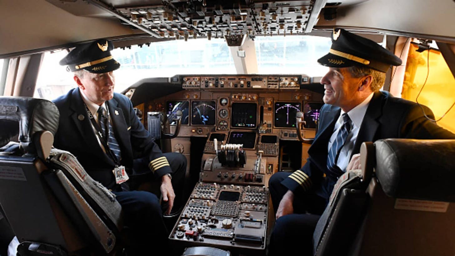 How airlines plan to create new generation of pilots at time of crisis