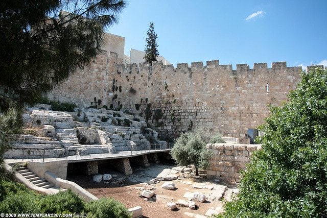 Jerusalem-Ruins.jpg