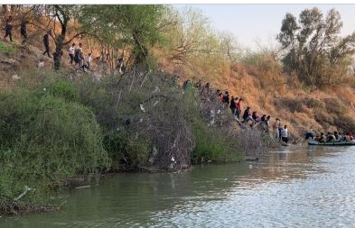 migrants-rio-grande-illegals.jpg
